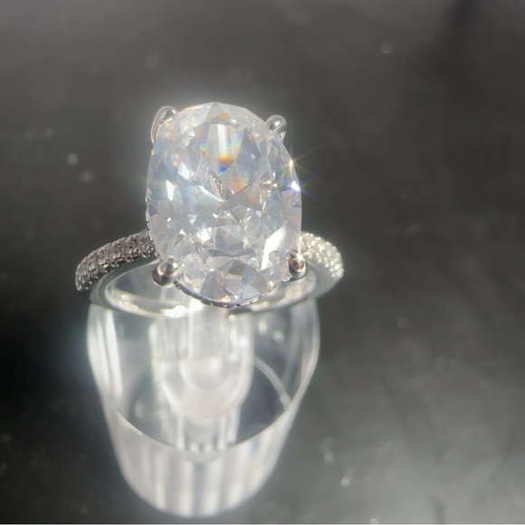 Fashion Jewelry Silver Ring Size 6 - Picture 3 of 9